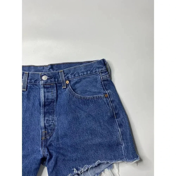 Levi’s Shorts Women’s 33 Cut Off Jean Denim Button Fly Medium Wash - Picture 2 of 7